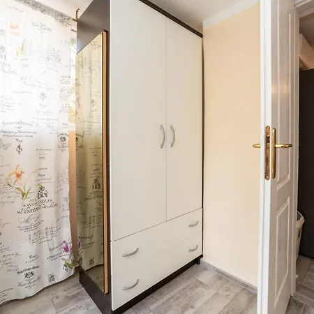 Robi & Kristina - One Bedroom With Sea View A1 Lejlighed *