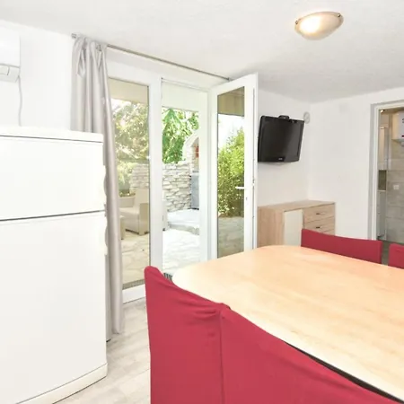 Lejlighed Robi & Kristina - One Bedroom With Sea View A1 *