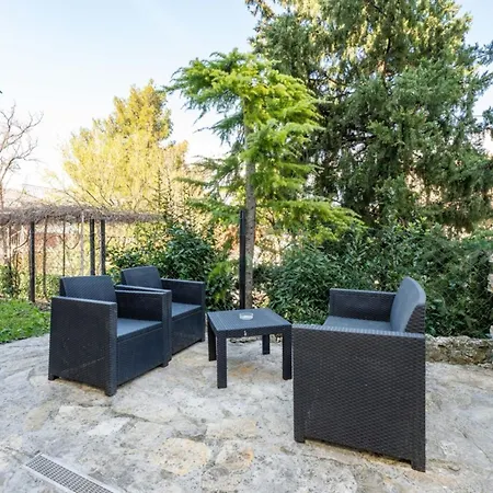 Robi & Kristina - One Bedroom With Sea View A1